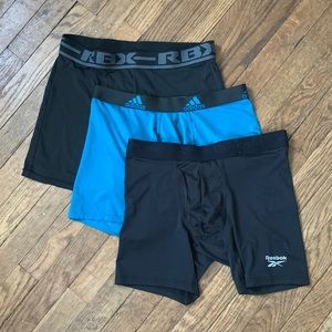Pair of 3 medium boxer briefs